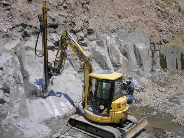 CanAm Excavator Mount